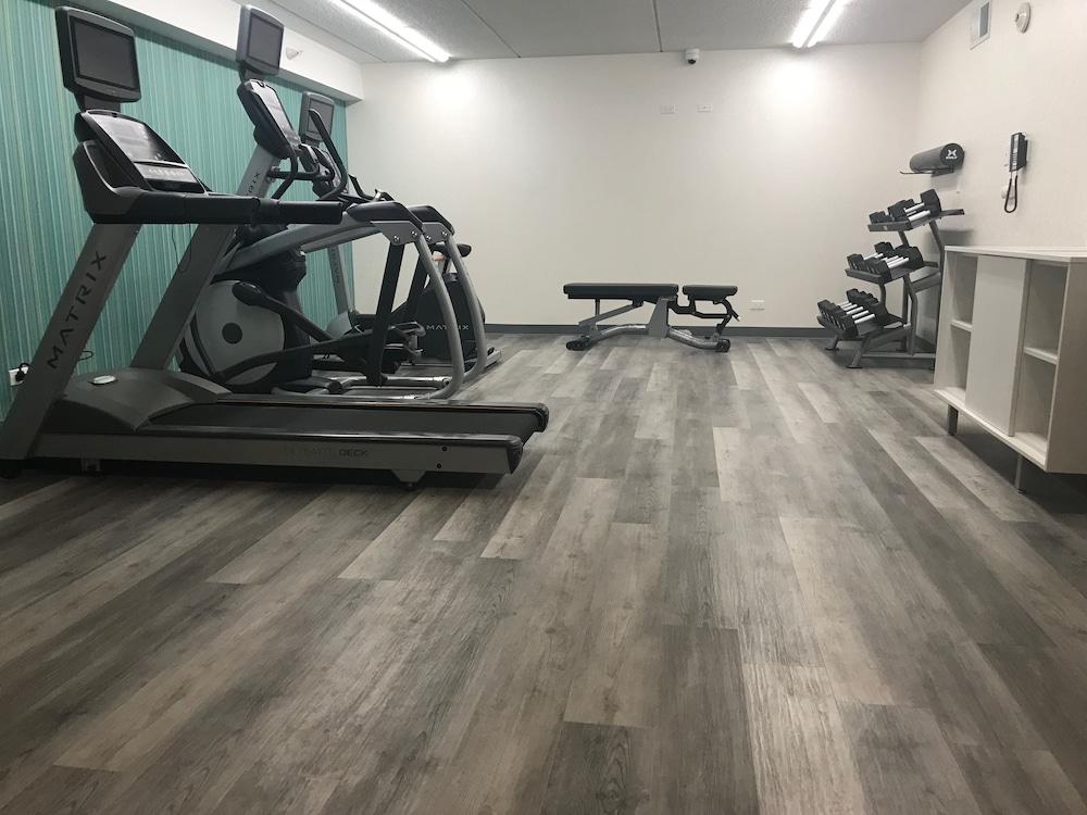 Holiday Inn Express Naperville By Ihg Bagian luar foto