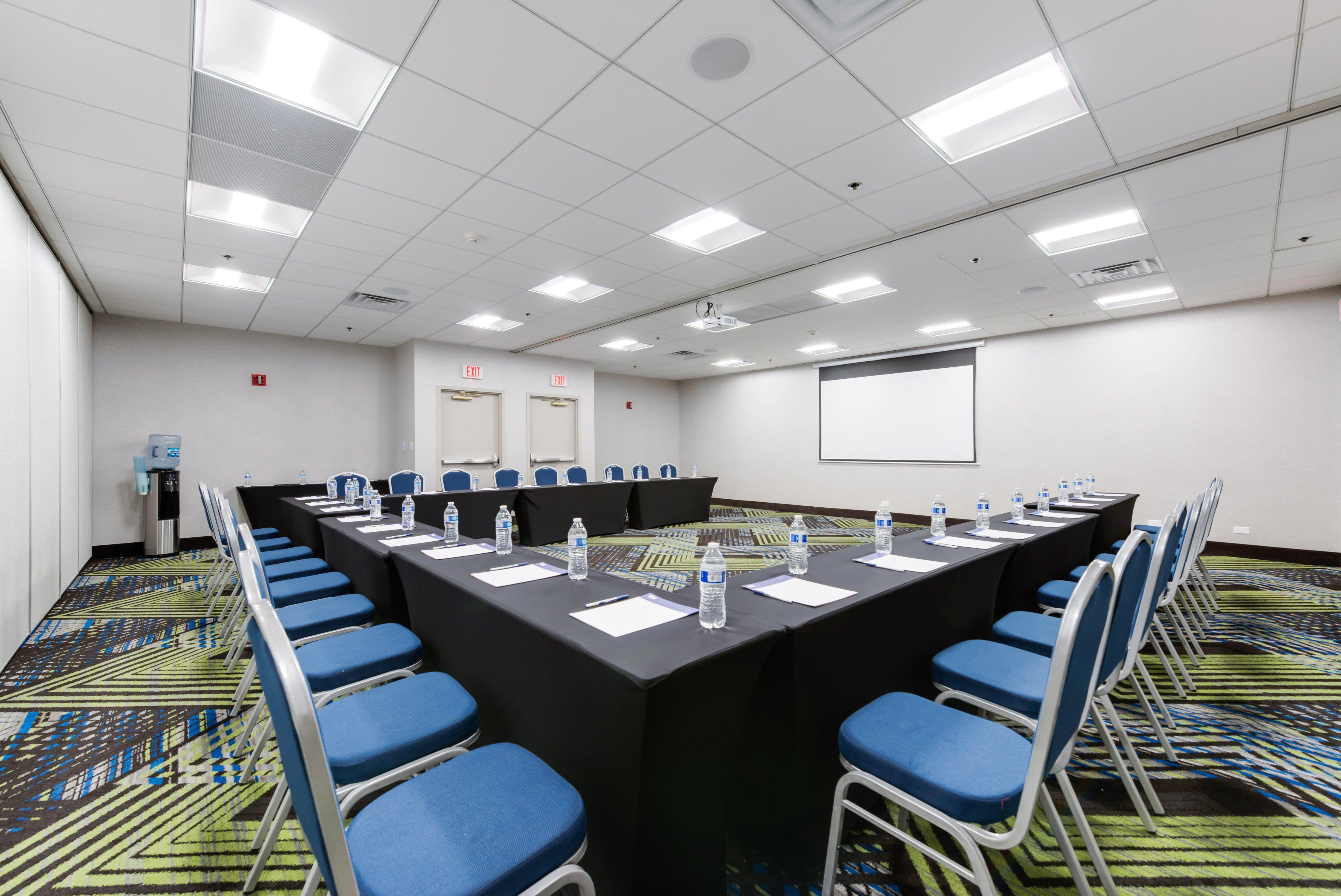 Holiday Inn Express Naperville By Ihg Bagian luar foto