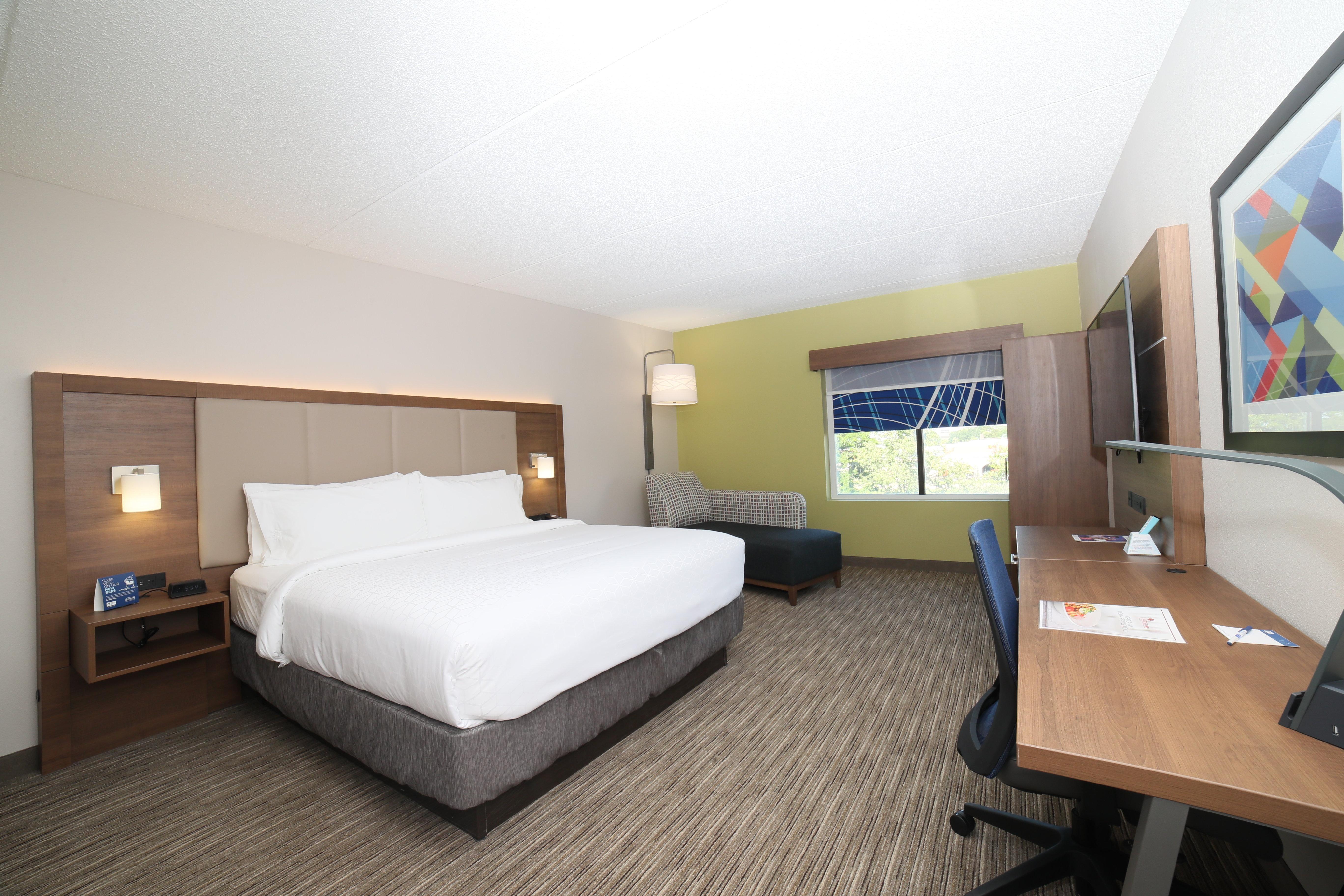 Holiday Inn Express Naperville By Ihg Bagian luar foto