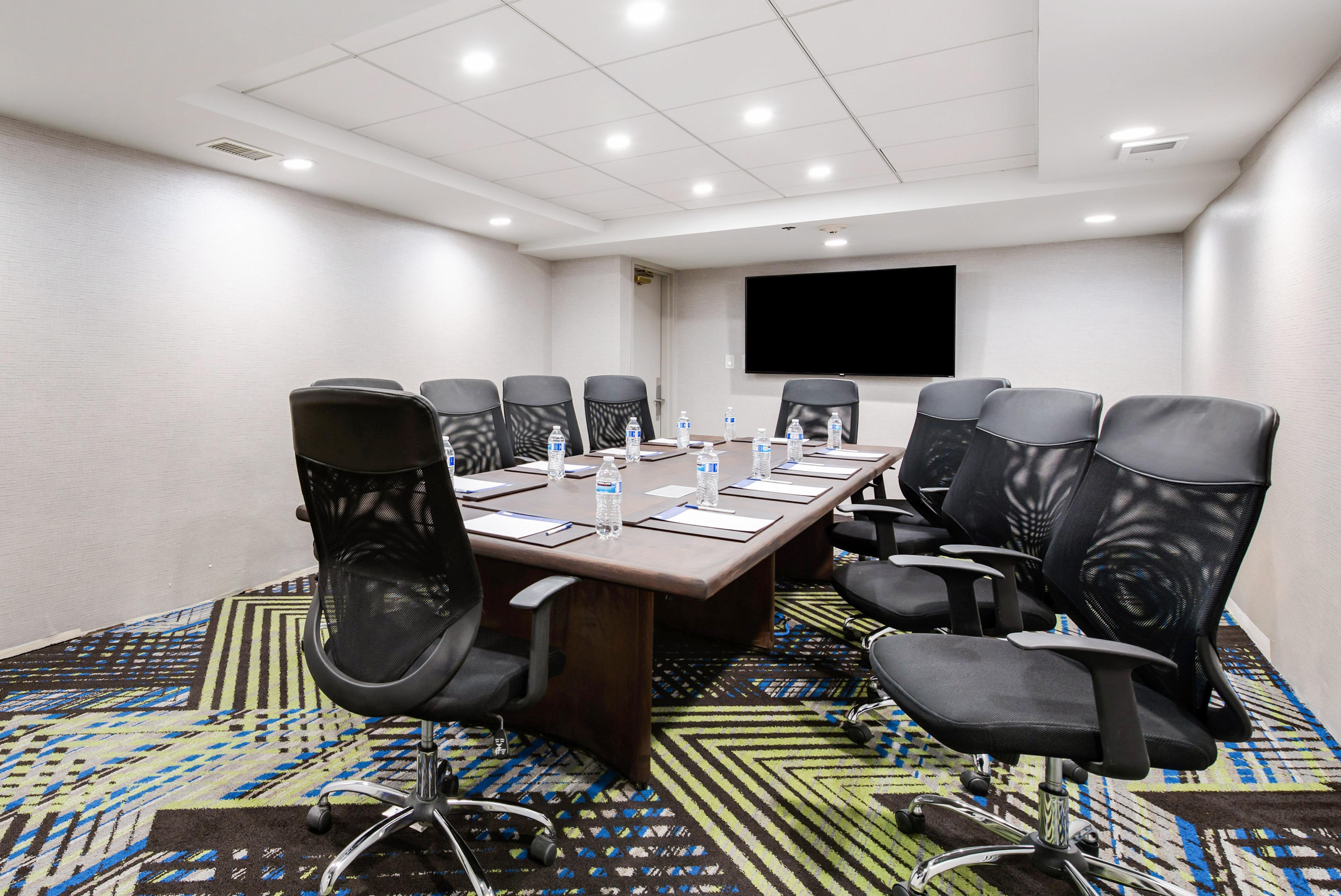 Holiday Inn Express Naperville By Ihg Bagian luar foto