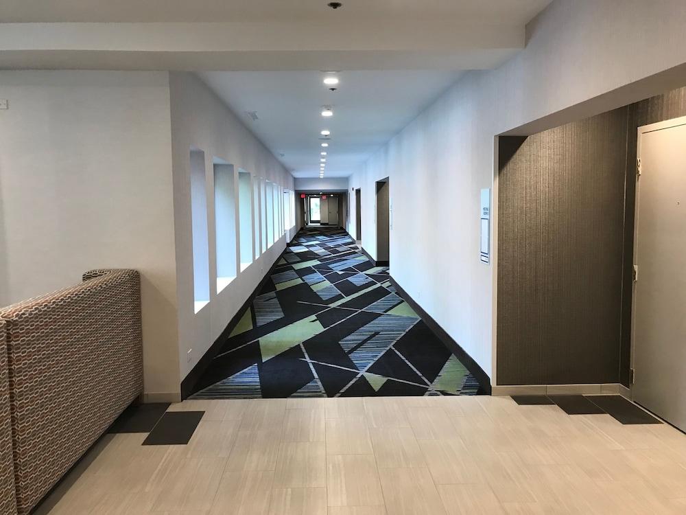 Holiday Inn Express Naperville By Ihg Bagian luar foto